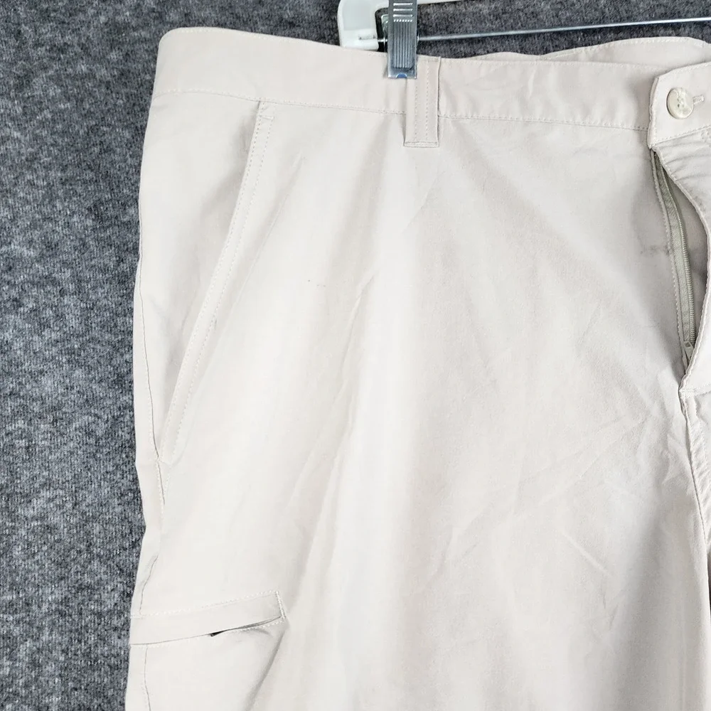 Columbia PFG Fishing Shorts Mens 46 Beige FS4602 Stretch Quick Dry Performance